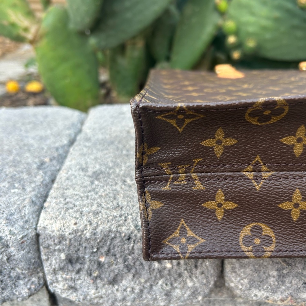 Louis Vuitton Vintage Monogram Canvas Sac Plat Bag - Picture 9 of 11